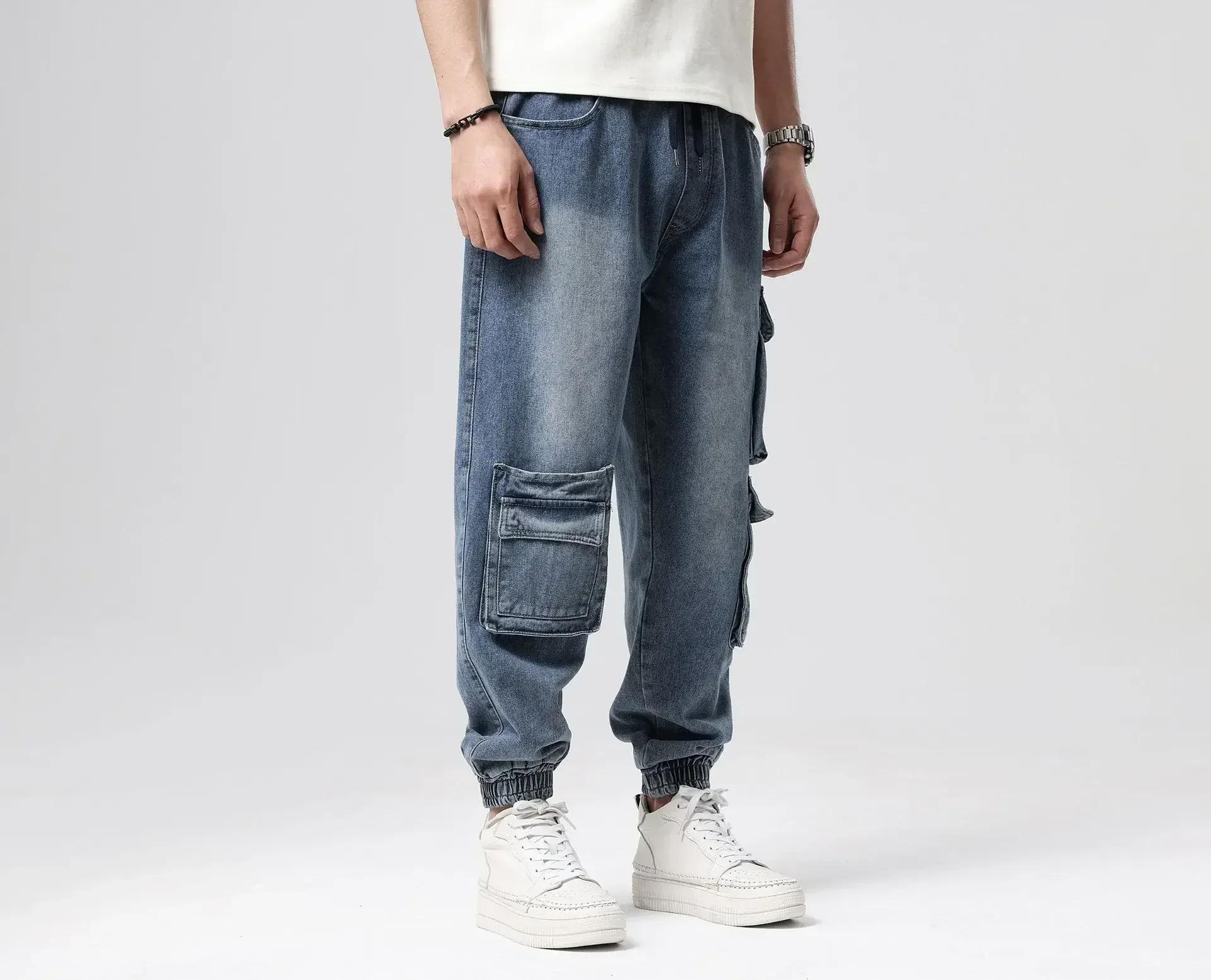 Washed Jeans Men Hip Hop Skateboard Multi Pocket Denim Pencil Pants High Waist Trousers Drawstring Loose Denims Streetwear
Washed Jeans Men Hip Hop Skateboard Multi Pocket Denim Pencil Pants High Waist Trousers Drawstring Loose Denims Streetwear