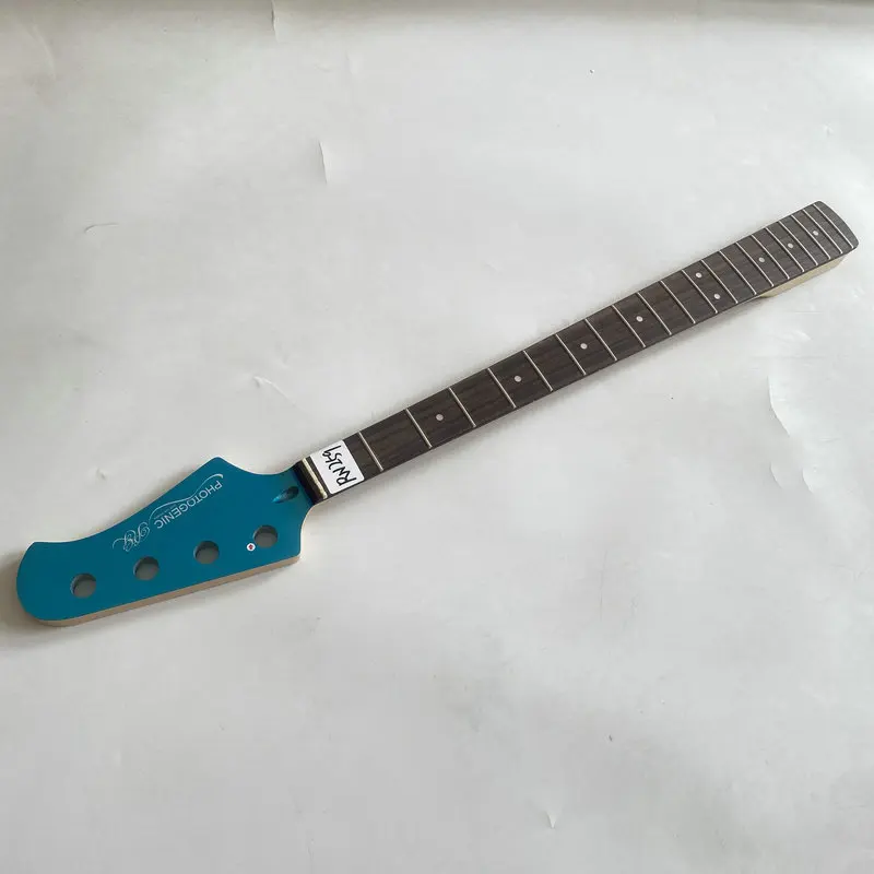 RN259 оригинальный фотогенический электрический бас незавершенный 4-струнный гриф для бас-гитары 20 ладов 864 мм весы длина для DIY
RN259 оригинальный фотогенический электрический бас незавершенный 4-струнный гриф для бас-гитары 20 ладов 864 мм весы длина для DIY