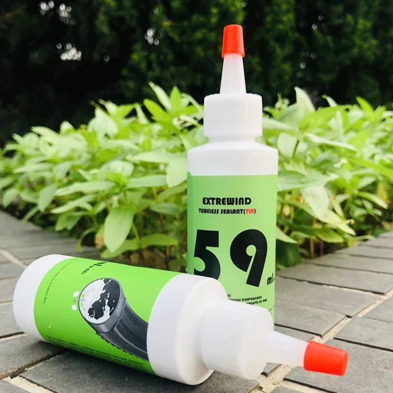 Latex self-repairing liquid mountain bike road bike tubeless tire repair tool glue ride accessory
Latex self-repairing liquid mountain bike road bike tubeless tire repair tool glue ride accessory