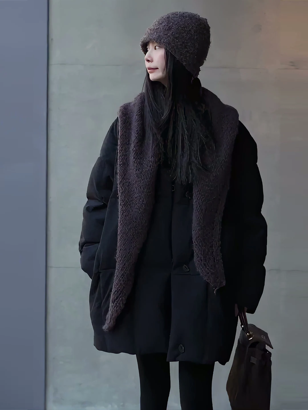 Новая женская удлиненная куртка-пуховик свободного кроя для похудения, теплая зимняя верхняя одежда малого размера, удобная, дышащая, стандартного кроя.
Новая женская удлиненная куртка-пуховик свободного кроя для похудения, теплая зимняя верхняя одежда малого размера, удобная, дышащая, стандартного кроя.