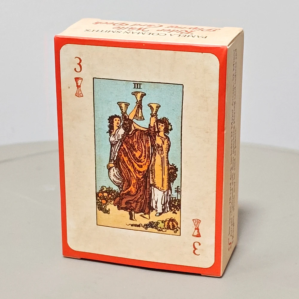 9*6cm RWS Playing Card Deck: 78-Card Poker Deck Illustrated with RWS Images, Combines Tarot and Playing Cards, Double-embossed
9*6cm RWS Playing Card Deck: 78-Card Poker Deck Illustrated with RWS Images, Combines Tarot and Playing Cards, Double-embossed