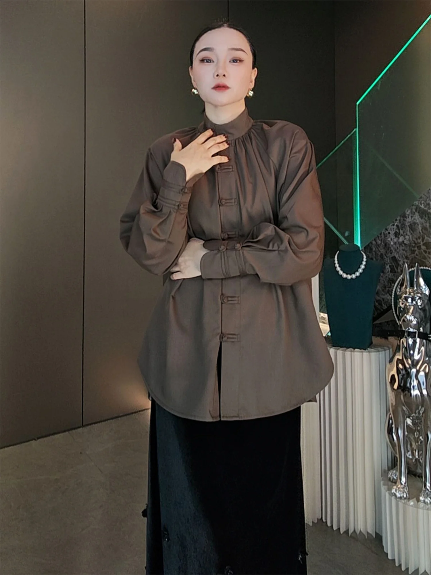 Женская модная базовая кофта с воротником-стойкой Ele Thiened, роскошная, матовая, антивозрастная, в национальном стиле
Женская модная базовая кофта с воротником-стойкой Ele Thiened, роскошная, матовая, антивозрастная, в национальном стиле