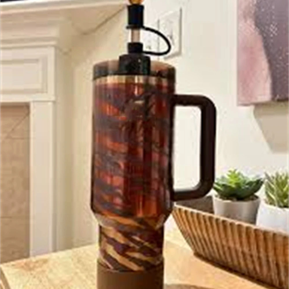 40oz New Tumbler Handle Straw Prints Stainless Steel Travel Leak-Proof Vacuum Car Mug Outdoor vacuum cup
40oz New Tumbler Handle Straw Prints Stainless Steel Travel Leak-Proof Vacuum Car Mug Outdoor vacuum cup