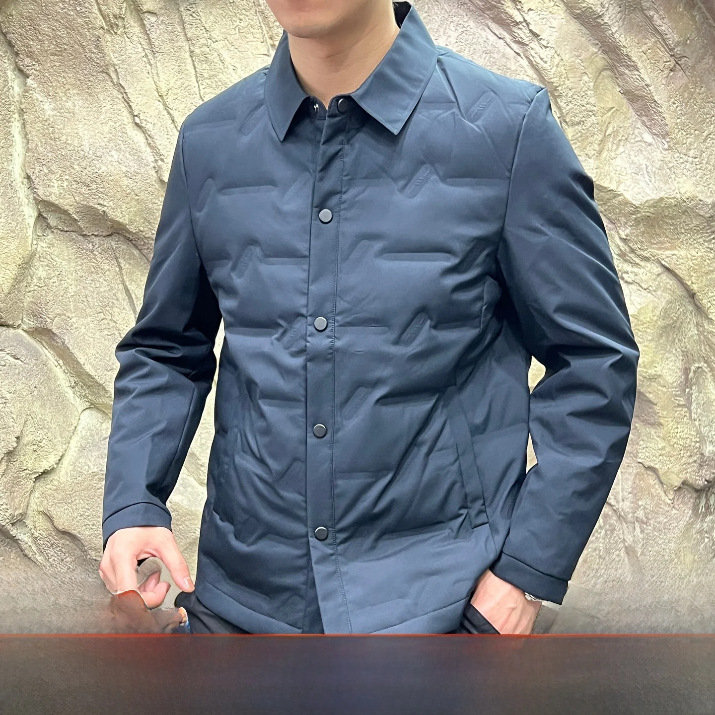 Warm Du down Parka Men's Collar Stand up Thermal Polyester Fiber Filling White Du down Adstrative System Indoor Wear
Warm Du down Parka Men's Collar Stand up Thermal Polyester Fiber Filling White Du down Adstrative System Indoor Wear