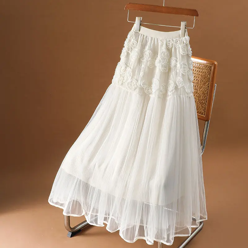 2025 Spring Summer New Sweet Bright Line Decoration Floral Net Yarn Skirts Ladies Girl Next Door Fashion Style Pleated Skirt
2025 Spring Summer New Sweet Bright Line Decoration Floral Net Yarn Skirts Ladies Girl Next Door Fashion Style Pleated Skirt