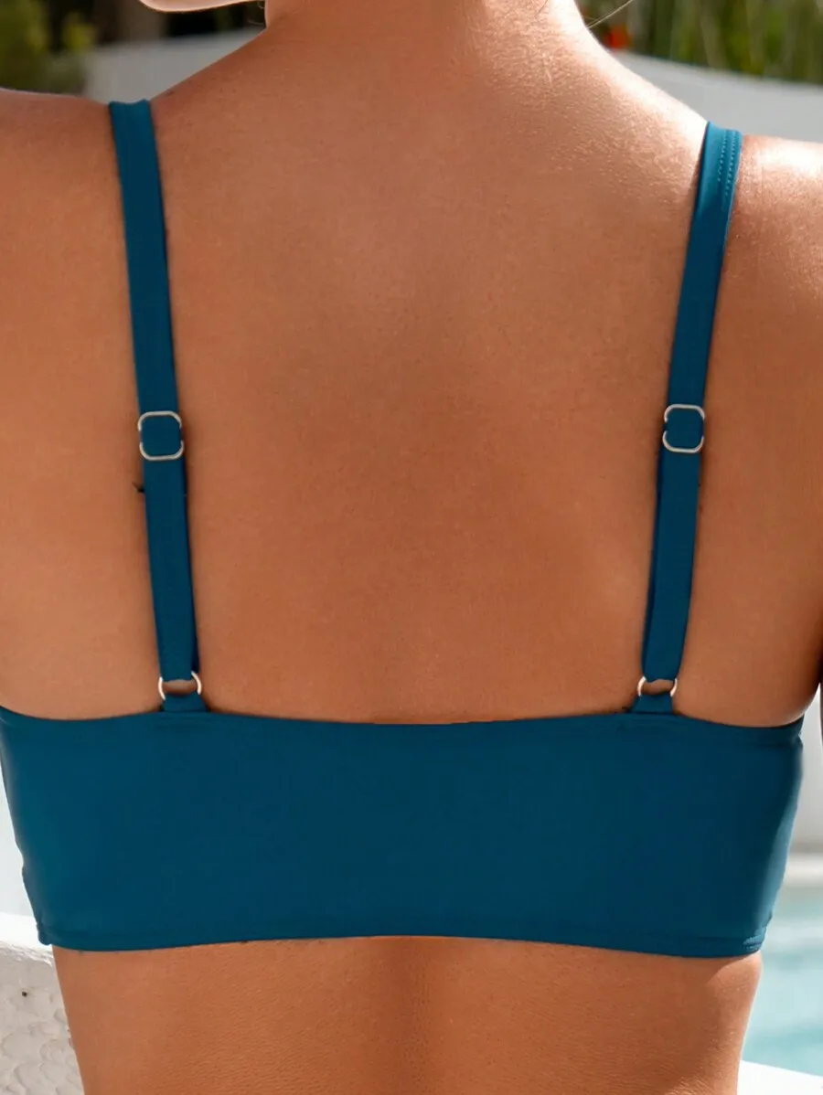 Teal Solid Color Women’s Back-Adjustable Strap Bikini Top With High-Rise Bottom For Summer Beach And Pool
Teal Solid Color Women’s Back-Adjustable Strap Bikini Top With High-Rise Bottom For Summer Beach And Pool