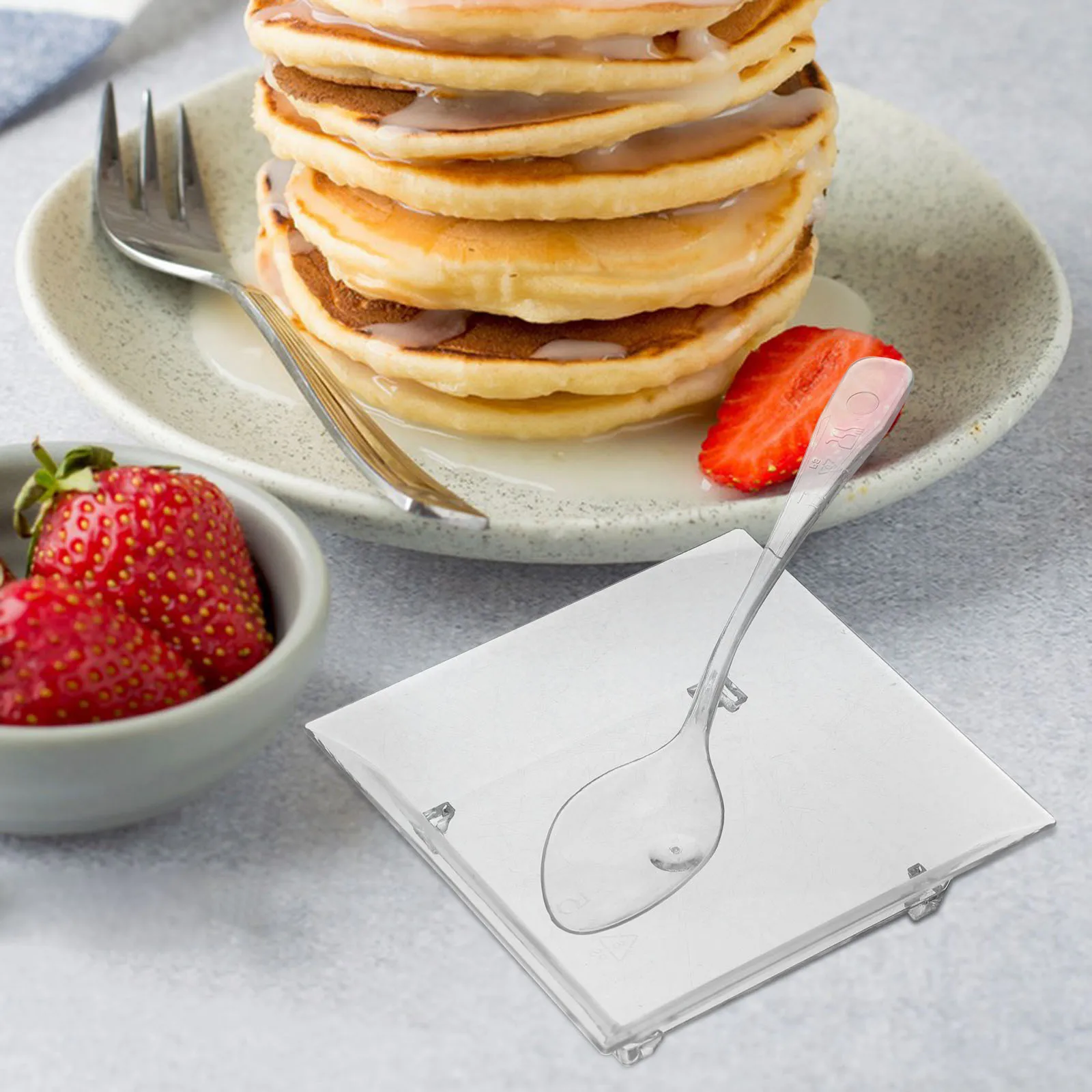 100Pcs Clear Square Dessert Plates Mini Appetizer Platters Wedding Birthday Cake Serving Trays with Spoons 6.2x4.5x1.6cm Elegant
100Pcs Clear Square Dessert Plates Mini Appetizer Platters Wedding Birthday Cake Serving Trays with Spoons 6.2x4.5x1.6cm Elegant