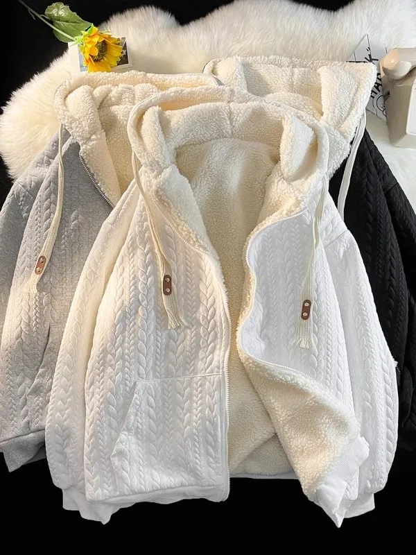 Thickened Lamb Fur Jacket Hooded Oversize Winter Coat Women's Casual High Waist Straight Cut Long Sleeve Zipper Closure Cardigan
Thickened Lamb Fur Jacket Hooded Oversize Winter Coat Women's Casual High Waist Straight Cut Long Sleeve Zipper Closure Cardigan