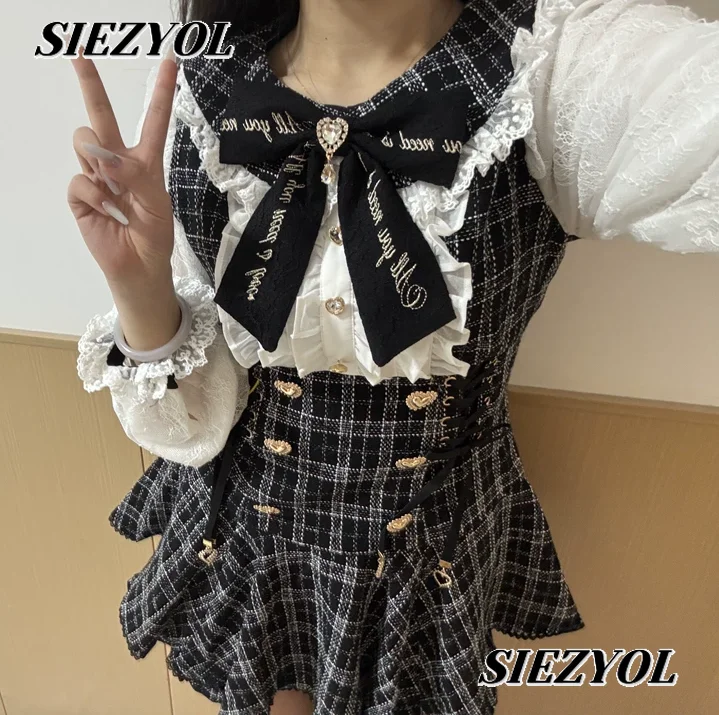 Japanese Style Mass Production Suit Oversize Sweet Girl Bows Lace High Waist Silmming Dress and Bottom Shorts Two-piece Set
Japanese Style Mass Production Suit Oversize Sweet Girl Bows Lace High Waist Silmming Dress and Bottom Shorts Two-piece Set
