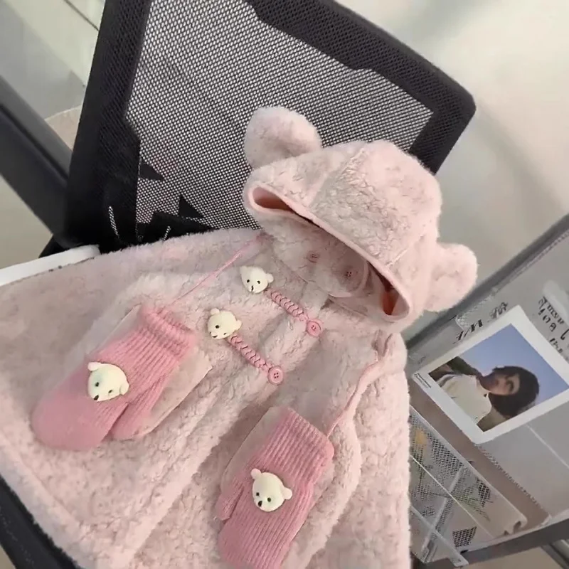 Girls' Coat2024Winter New Western Style Baby Girl Plush Coat Cute Children's Hooded Top Warm Winter Clothing
Girls' Coat2024Winter New Western Style Baby Girl Plush Coat Cute Children's Hooded Top Warm Winter Clothing