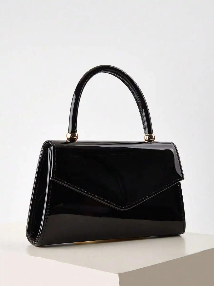 Elegant Black Patent Leather Envelope Handbag For Women Business Formal Occasions
Elegant Black Patent Leather Envelope Handbag For Women Business Formal Occasions
