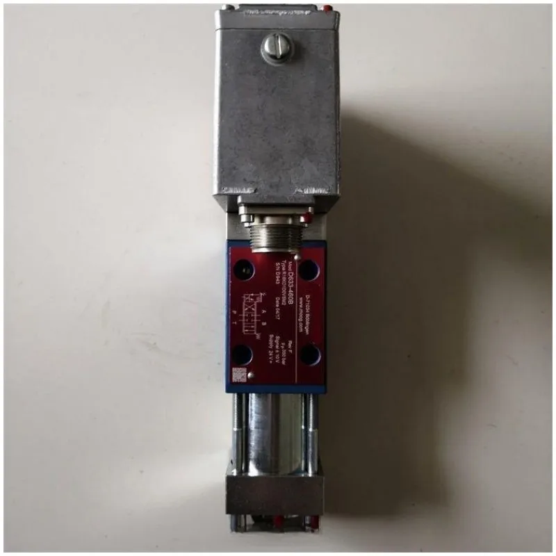 Hot Sale D633 Series Hydraulic Valve D633-7333 D633-7407 D633-603B D633-564B D633-521B Servo Valve
Hot Sale D633 Series Hydraulic Valve D633-7333 D633-7407 D633-603B D633-564B D633-521B Servo Valve