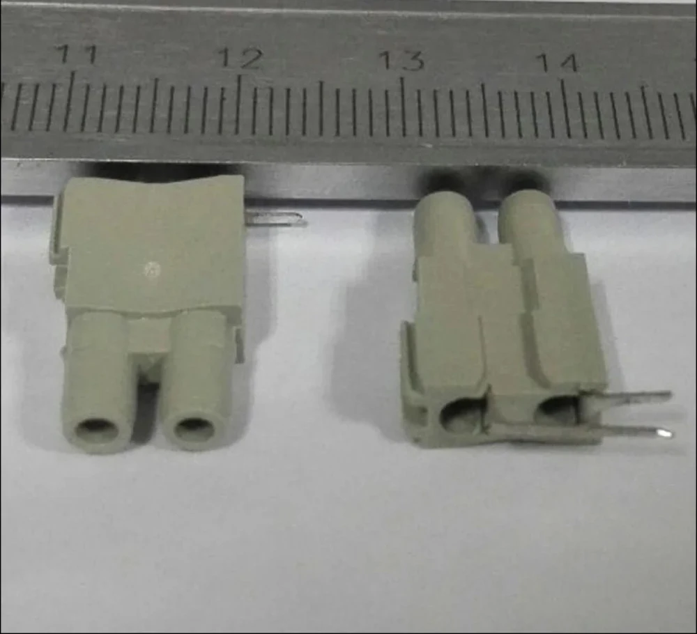 1 box (10PCS/box) Test hole 69004-131 69004131
1 box (10PCS/box) Test hole 69004-131 69004131
