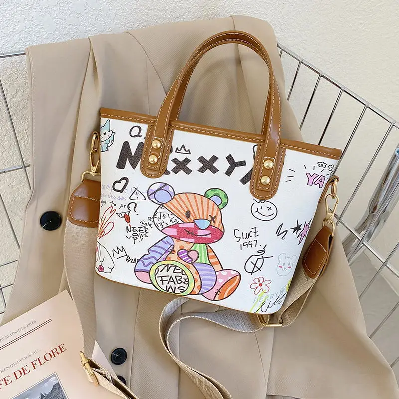 2025 New Upscale European Style Shoulder Bag - Light Luxury Exquisite Versatile Handbag for Sophisticated Ladies
2025 New Upscale European Style Shoulder Bag - Light Luxury Exquisite Versatile Handbag for Sophisticated Ladies