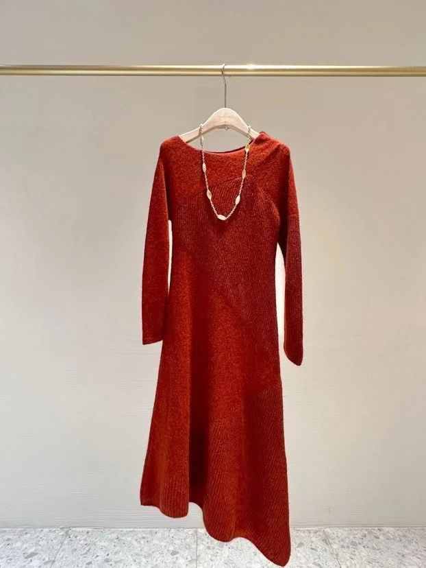 Women's Clothing Off-the-shoulder asymmetrical cashmere skirt Autumn Winter New
Women's Clothing Off-the-shoulder asymmetrical cashmere skirt Autumn Winter New