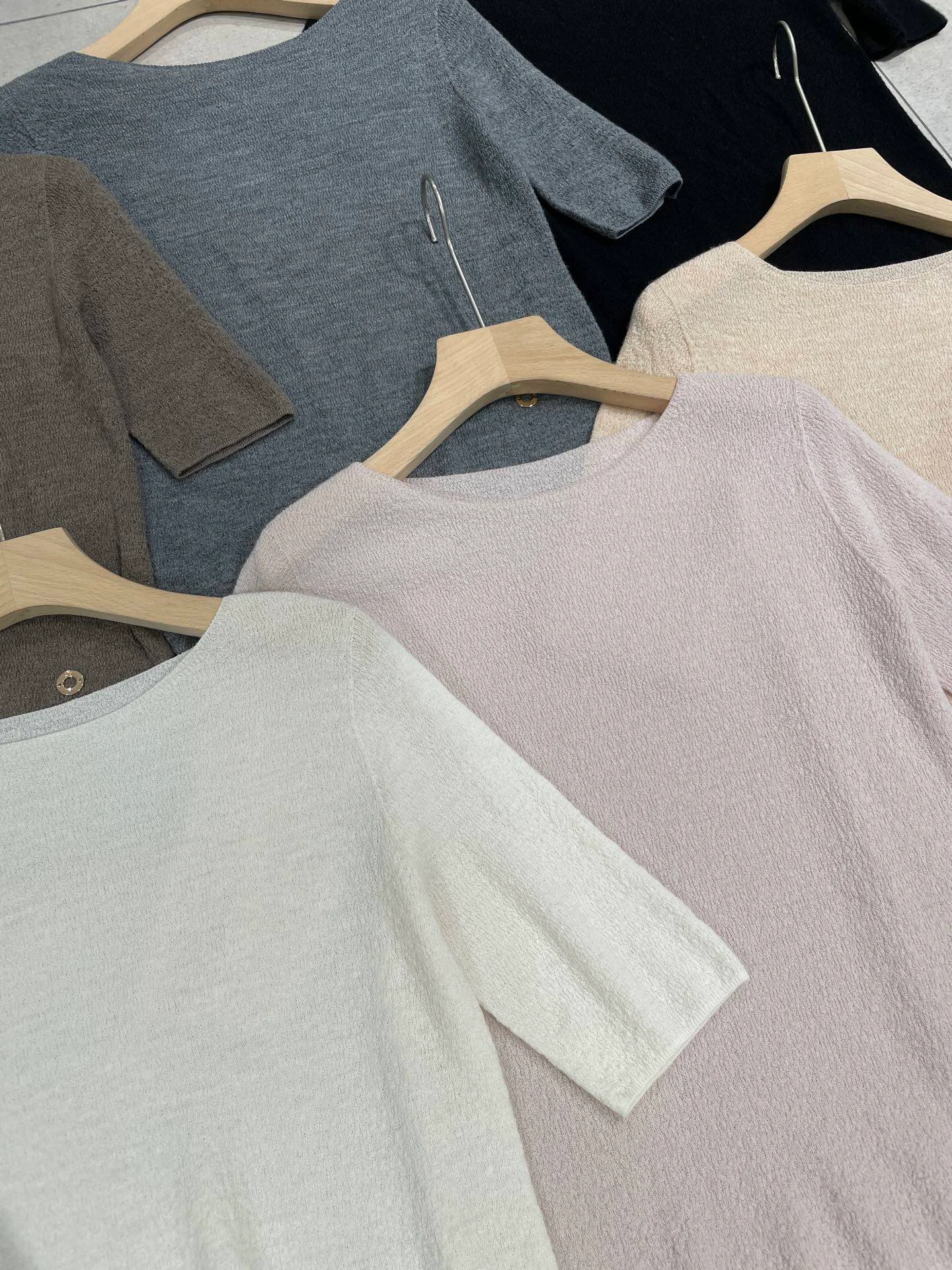 26 Summer New Women's Clothing Slim Fit Thin Versatile Casual Short Sleeve Knit Top
26 Summer New Women's Clothing Slim Fit Thin Versatile Casual Short Sleeve Knit Top