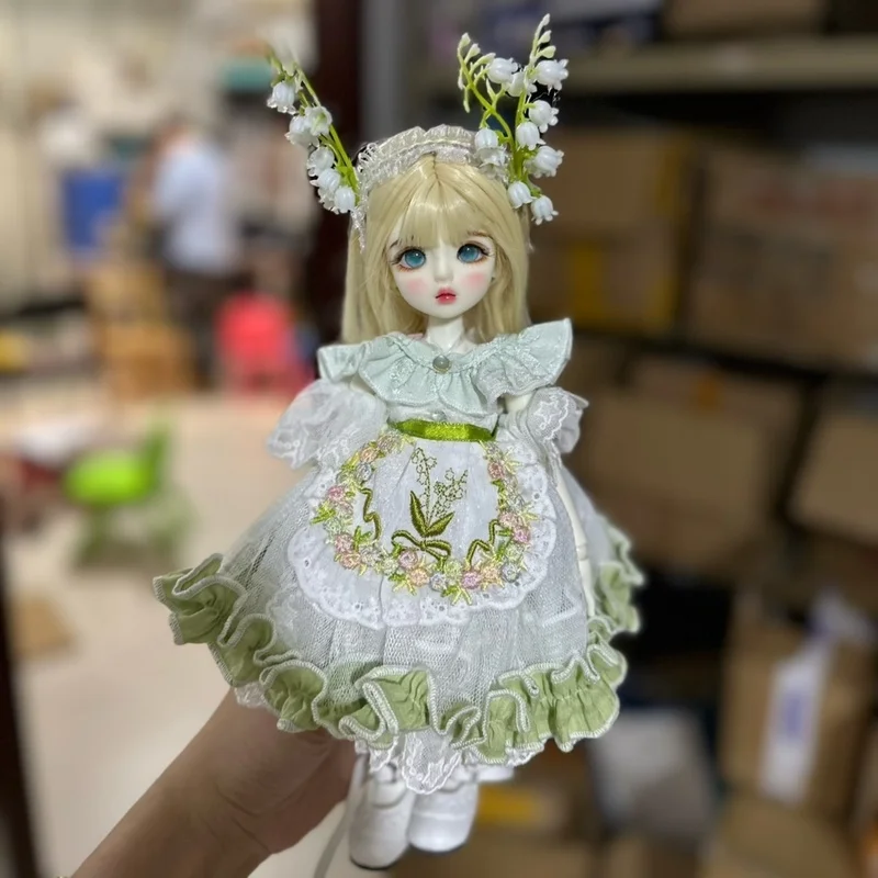 30cm SD/BJD Doll Full Set with Jointed Movable Body Cute Cloth-Faced Doll Toy for Girls Birthday Gift Collectible Figure
30cm SD/BJD Doll Full Set with Jointed Movable Body Cute Cloth-Faced Doll Toy for Girls Birthday Gift Collectible Figure