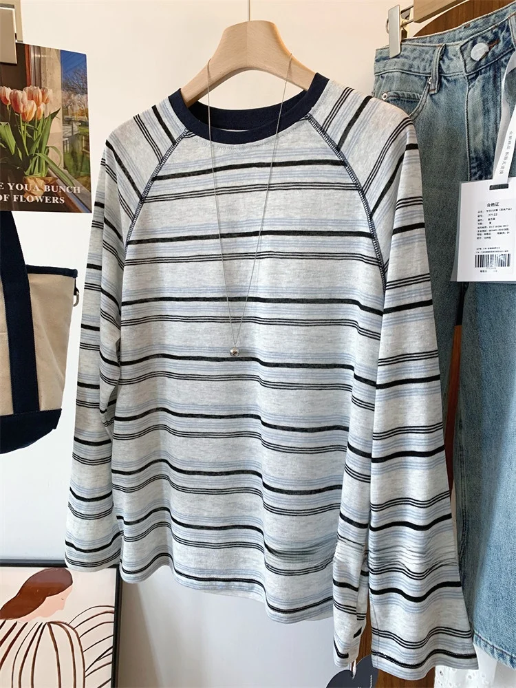 plus Size Women's Striped Splice Lightweight Long Sleeve T-shirt Summer Loose Fit Korean Style Color Block Casual Top
plus Size Women's Striped Splice Lightweight Long Sleeve T-shirt Summer Loose Fit Korean Style Color Block Casual Top