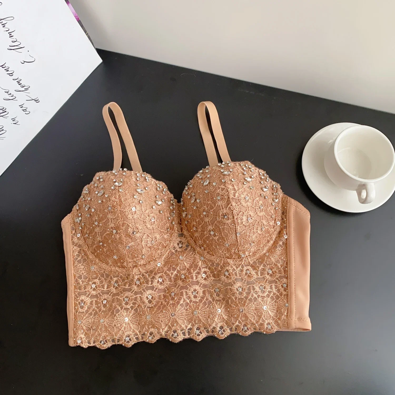 Sexy Hotsweet Backless Elegant Sleeveless Vintage Rhinestone Lace Slim Straps Camis Tube Top Beach High Street Summer Clothing
Sexy Hotsweet Backless Elegant Sleeveless Vintage Rhinestone Lace Slim Straps Camis Tube Top Beach High Street Summer Clothing
