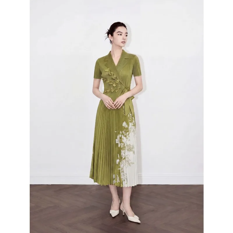 Miyake Pleated Original Dresses Plisse 2026 Summer New Printed Hem Design Elegant High-end Fake Two-piece Slimming Waist Dress
Miyake Pleated Original Dresses Plisse 2026 Summer New Printed Hem Design Elegant High-end Fake Two-piece Slimming Waist Dress