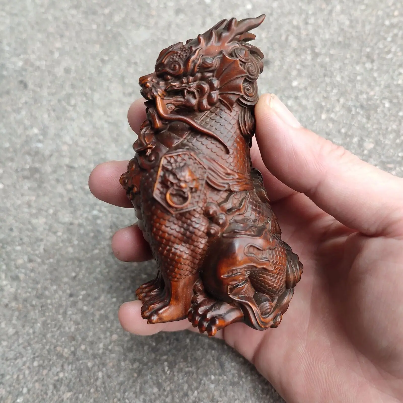 Chinese Fine Antique Beautiful Sculpture Dragon Figurine Statue Wood Wooden Home Decor
Chinese Fine Antique Beautiful Sculpture Dragon Figurine Statue Wood Wooden Home Decor