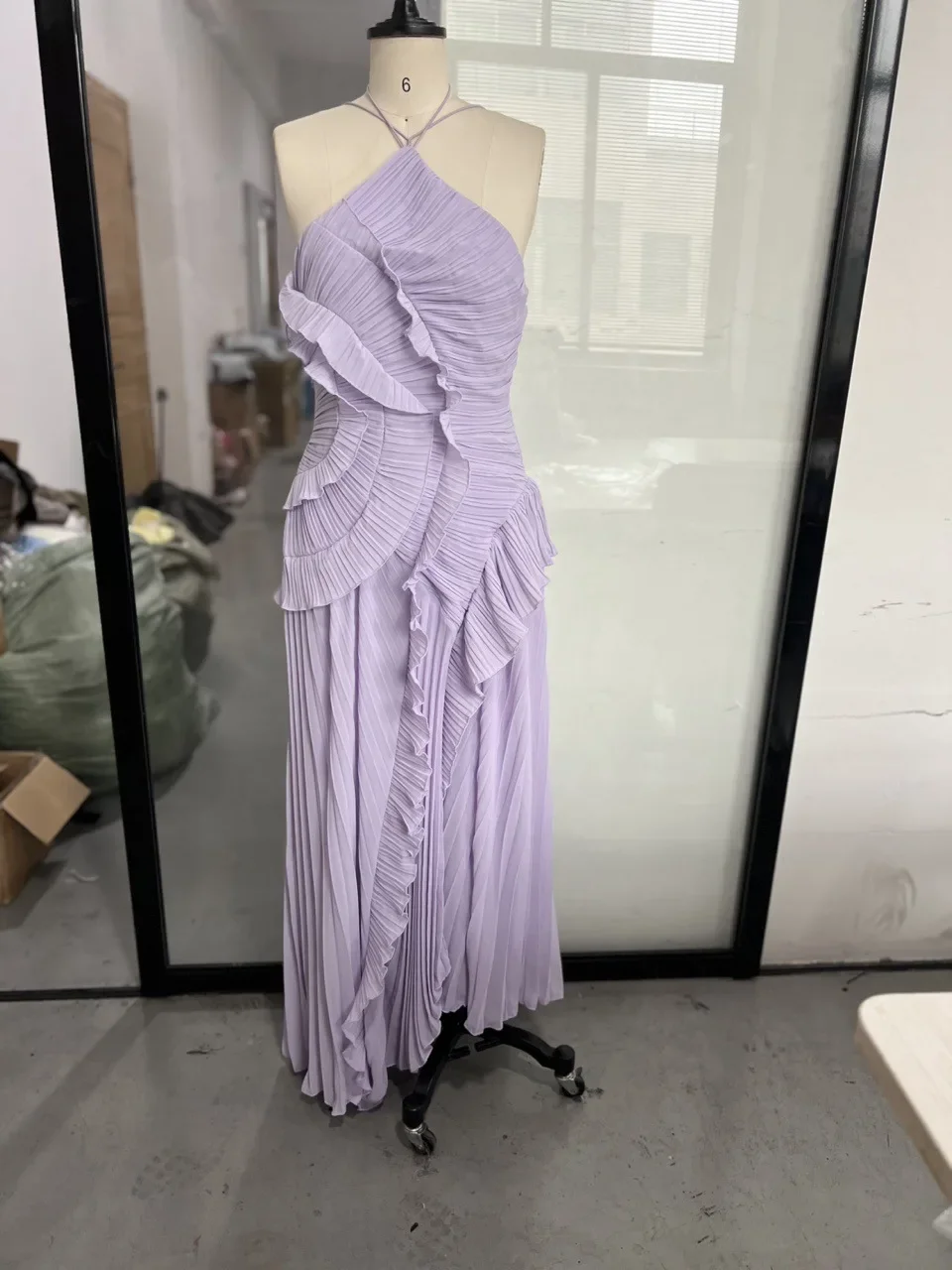 2026 Fashionable Women's Summer High-end Backless Sleeveless Irregular Lace Slit Dress
2026 Fashionable Women's Summer High-end Backless Sleeveless Irregular Lace Slit Dress
