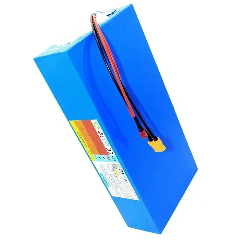 72V 40Ah 21700 20S8P lithium battery pack 40000 mAh high capacity built-in 50A electric bicycle solar backup battery+5A charger
72V 40Ah 21700 20S8P lithium battery pack 40000 mAh high capacity built-in 50A electric bicycle solar backup battery+5A charger