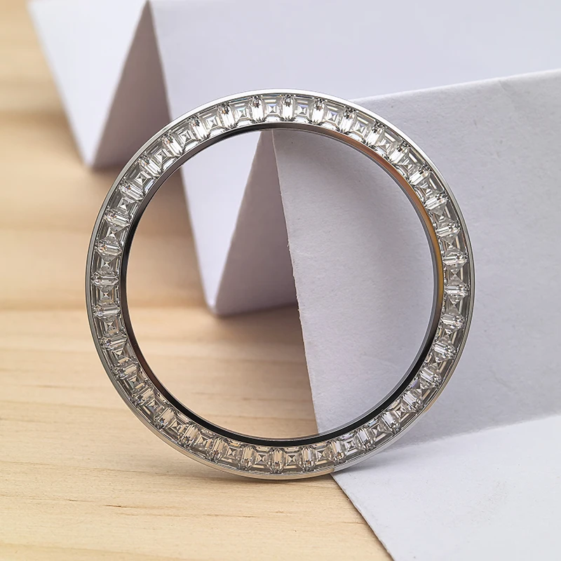 Custom Baguette Diamond Watch Bezel For RLX 116599 116588 Moissanite Gemstones Setting Watch Refitting Parts
Custom Baguette Diamond Watch Bezel For RLX 116599 116588 Moissanite Gemstones Setting Watch Refitting Parts