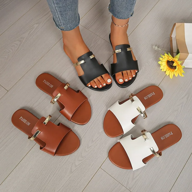 Summer Women's New Casual Slippers Simple Cool Dragging Outdoor Non Slip and Wear Resistant Flat Open Toe Slides Women Slippers
Summer Women's New Casual Slippers Simple Cool Dragging Outdoor Non Slip and Wear Resistant Flat Open Toe Slides Women Slippers