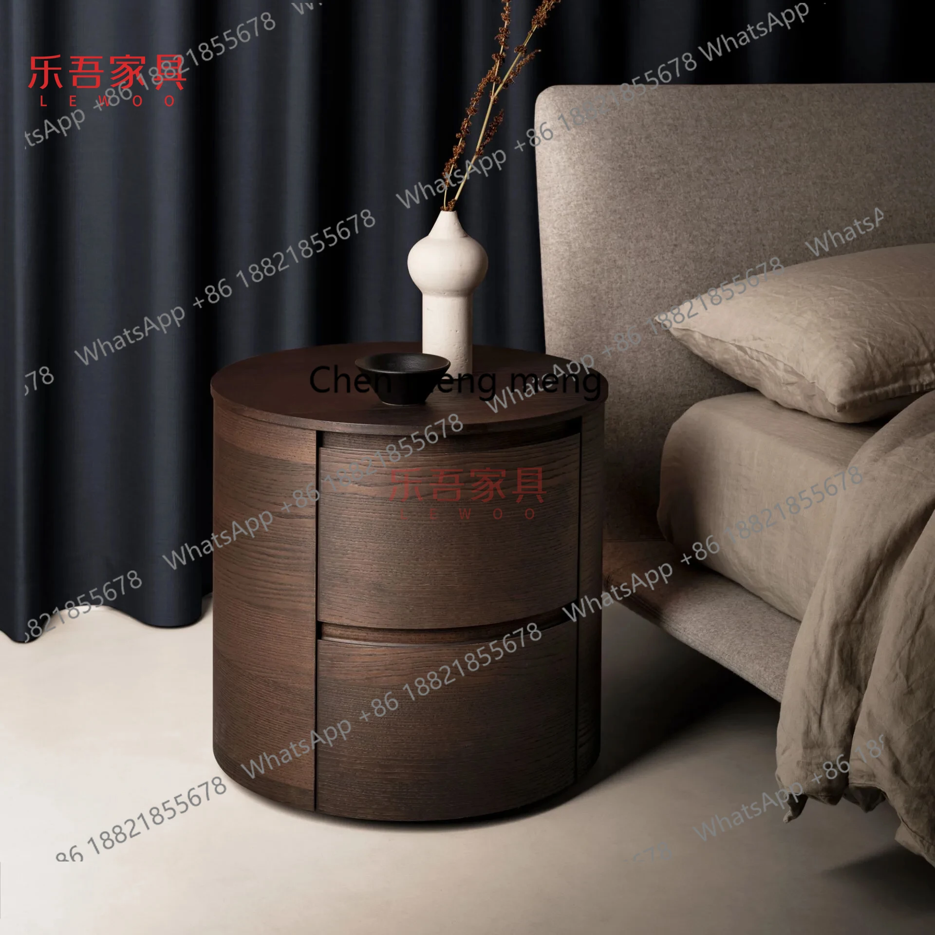 Italian Minimalist Bedside Table Smoked Color Modern Retro Hotel Room Bedroom Bedside Round Storage Cabinet
Italian Minimalist Bedside Table Smoked Color Modern Retro Hotel Room Bedroom Bedside Round Storage Cabinet