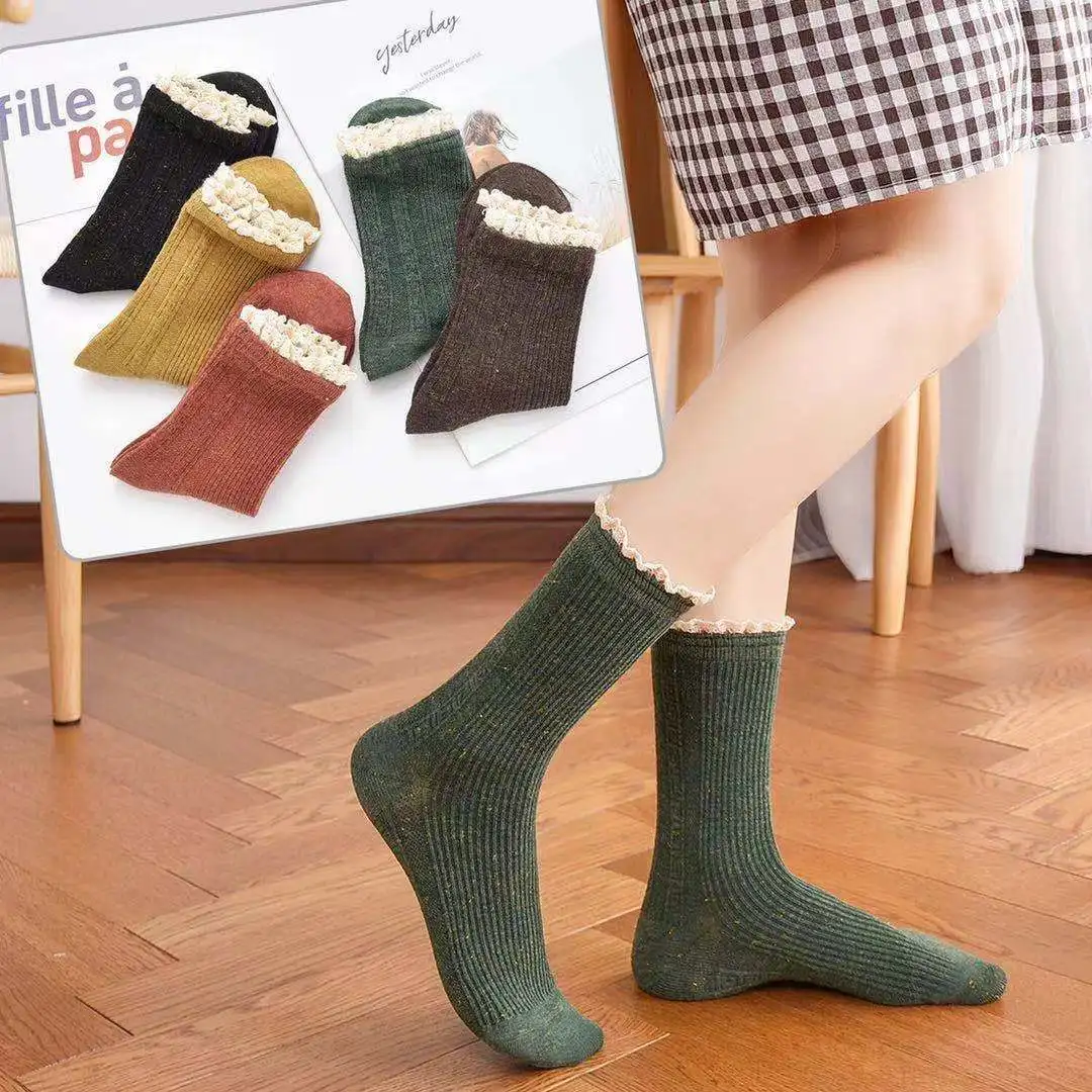 Женские хлопковые носки в стиле ретро, осенне-зимние вязаные однотонные кружевные носки, модные эластичные носки для студенток
Женские хлопковые носки в стиле ретро, осенне-зимние вязаные однотонные кружевные носки, модные эластичные носки для студенток