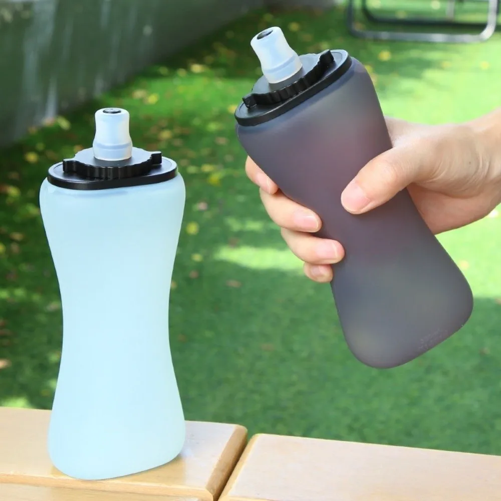 Lightweight Foldable Water Bottle 350ml Capacity Leak Proof Collapsible Sport Bottle Food Grade Silicone Heat Resistant
Lightweight Foldable Water Bottle 350ml Capacity Leak Proof Collapsible Sport Bottle Food Grade Silicone Heat Resistant