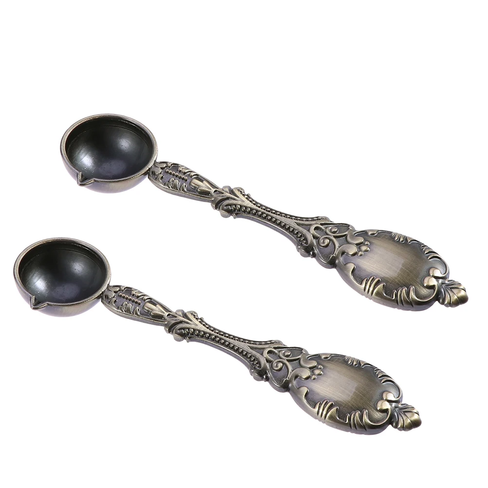 2Pcs Antique Copper Spoon Carved Bronze Spoon Wax Spoon For Seal Invitation Preparation Wine Packaging Letter Sealing Wax Spoon
2Pcs Antique Copper Spoon Carved Bronze Spoon Wax Spoon For Seal Invitation Preparation Wine Packaging Letter Sealing Wax Spoon