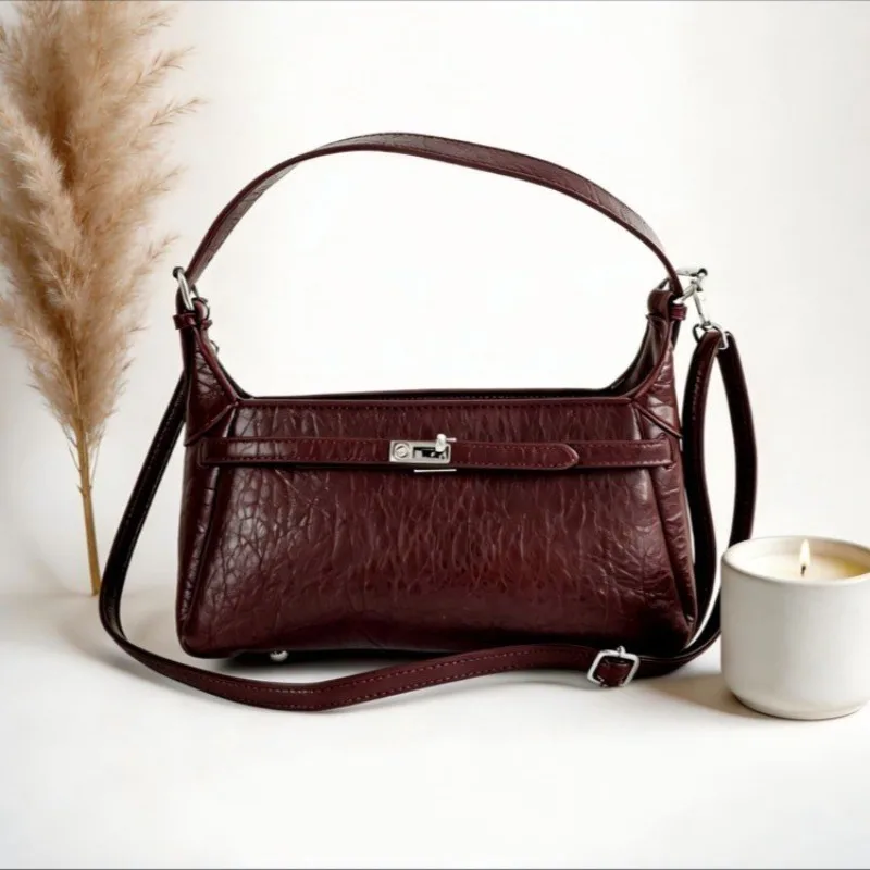 Original Retro Textured Commuter Bag Diaper Bag Stylish Casual Simple High-End Minimalist Clutch Handbag
Original Retro Textured Commuter Bag Diaper Bag Stylish Casual Simple High-End Minimalist Clutch Handbag