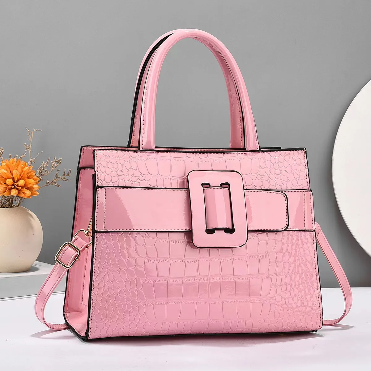 Brand Women Crocodile Handbag Luxury Belt Handbags Women Leather Shoulder Bags Designer Crossbody Bags Female Retro Tote Handbag
Brand Women Crocodile Handbag Luxury Belt Handbags Women Leather Shoulder Bags Designer Crossbody Bags Female Retro Tote Handbag