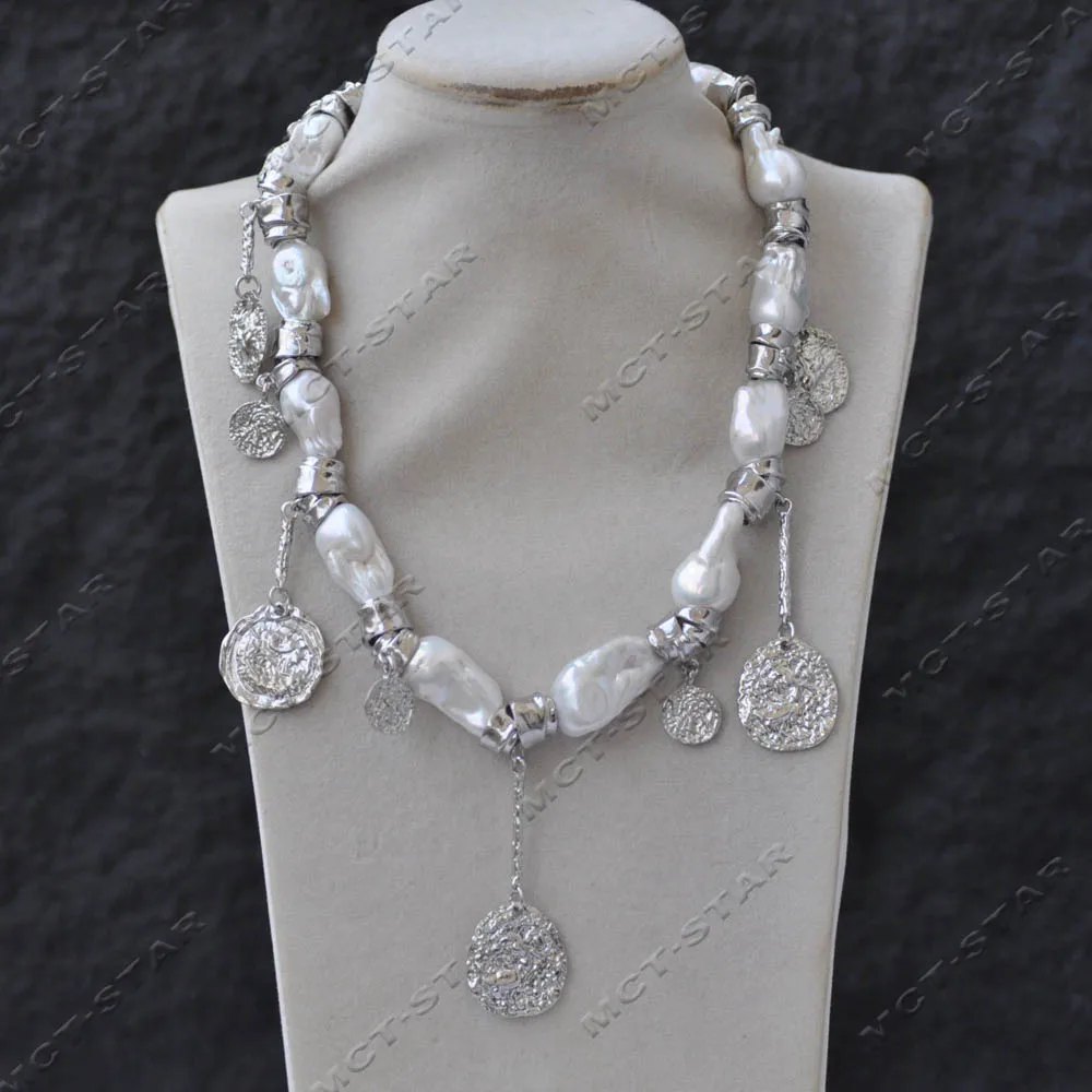 Z13849 17inch 28mm White Baroque Keshi Reborn Pearl Necklace Coin Pendant Custom Jewelry
Z13849 17inch 28mm White Baroque Keshi Reborn Pearl Necklace Coin Pendant Custom Jewelry