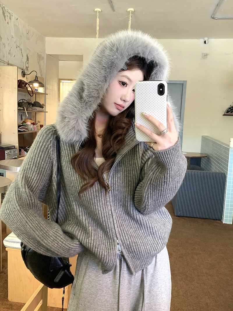 American Double Head Zipper Fur Collar Hooded Striped Knit Open Cardigan Loose Women's Autumn Winter New Lazy Sle Outerwear
American Double Head Zipper Fur Collar Hooded Striped Knit Open Cardigan Loose Women's Autumn Winter New Lazy Sle Outerwear