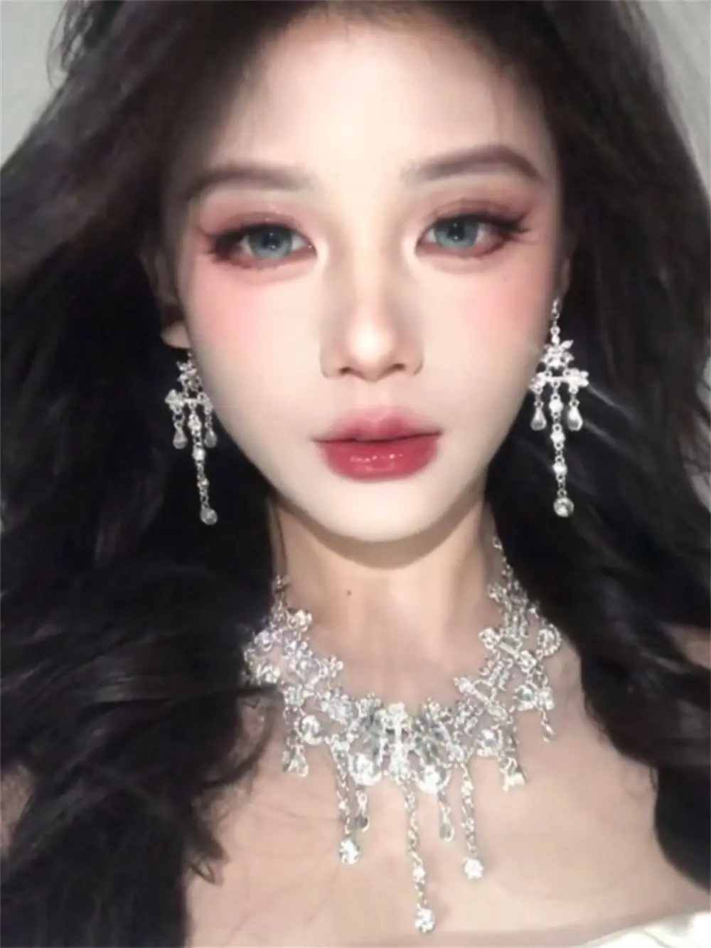 Hyperbole Bead Pearls Necklace Collarbone Chain Women's Elegant Pendant Necklace Bride Jewelry Korean Earrings Set Birthday Gift
Hyperbole Bead Pearls Necklace Collarbone Chain Women's Elegant Pendant Necklace Bride Jewelry Korean Earrings Set Birthday Gift
