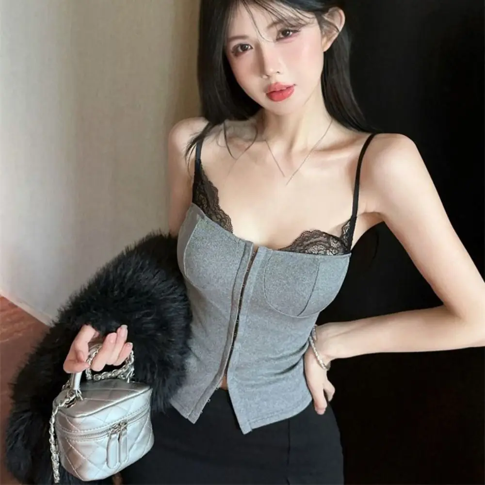 Fashion Sleeveless Y2k Slim Crop Top Buckle Cartoon Women's Lace Vest Top Sweet Undershirt Camisole with Pads Girl
Fashion Sleeveless Y2k Slim Crop Top Buckle Cartoon Women's Lace Vest Top Sweet Undershirt Camisole with Pads Girl