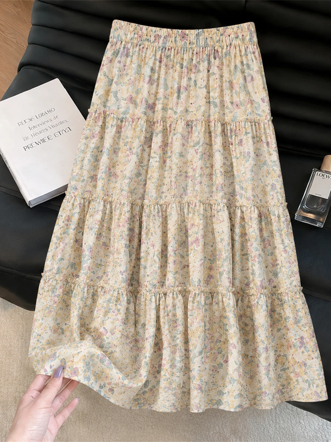 Elegant Floral Print Midi Skirt High Waist A-Line Silhouette Sweet Vacation Style Summer Slimming Women's Skirts
Elegant Floral Print Midi Skirt High Waist A-Line Silhouette Sweet Vacation Style Summer Slimming Women's Skirts