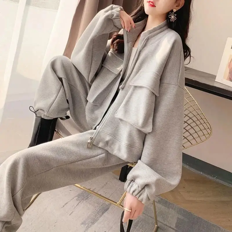 Loose Sports Women's Suit Spring and Autumn Korean Version New Versatile Top Casual Pants Two-piece Set
Loose Sports Women's Suit Spring and Autumn Korean Version New Versatile Top Casual Pants Two-piece Set