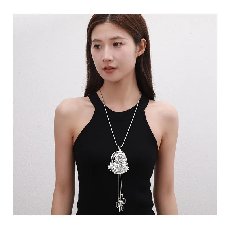 Long Necklace New Special for Retro Santa Claus Cartoon Alloy Fashion Sweater Chain
Long Necklace New Special for Retro Santa Claus Cartoon Alloy Fashion Sweater Chain