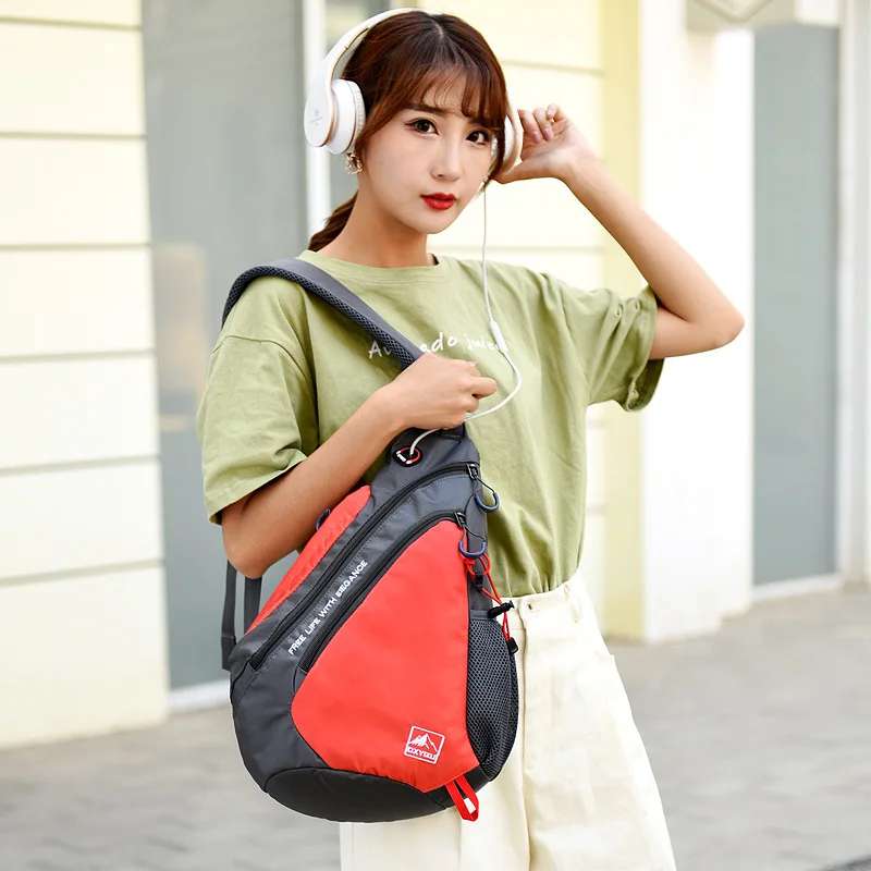 Oxford cloth chest bag for men, outdoor water-resistant backpack, large-capacity travel backpack for women
Oxford cloth chest bag for men, outdoor water-resistant backpack, large-capacity travel backpack for women