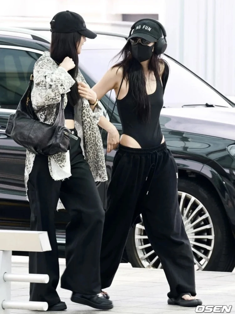 Повседневные спортивные штаны с вышивкой букв, женские прямые хлопковые брюки с высокой талией, удобные модные осенне-зимние брюки
Повседневные спортивные штаны с вышивкой букв, женские прямые хлопковые брюки с высокой талией, удобные модные осенне-зимние брюки