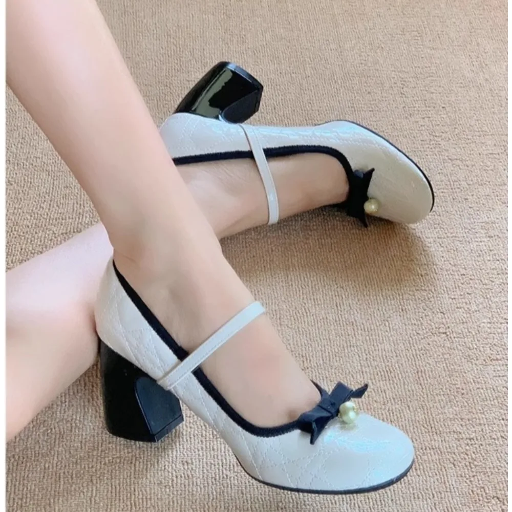 New Thick Heel Mary Jane Shoes Women's Spring Light Mouth High Heels Bow Single Shoes Elegant Pearl Embellished Heels Pumps
New Thick Heel Mary Jane Shoes Women's Spring Light Mouth High Heels Bow Single Shoes Elegant Pearl Embellished Heels Pumps
