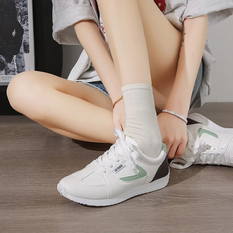 2025Летние повседневные простые белые туфли большого размера в корейском стиле, модные туфли Форрест Гамп на шнуровке спереди
2025Летние повседневные простые белые туфли большого размера в корейском стиле, модные туфли Форрест Гамп на шнуровке спереди