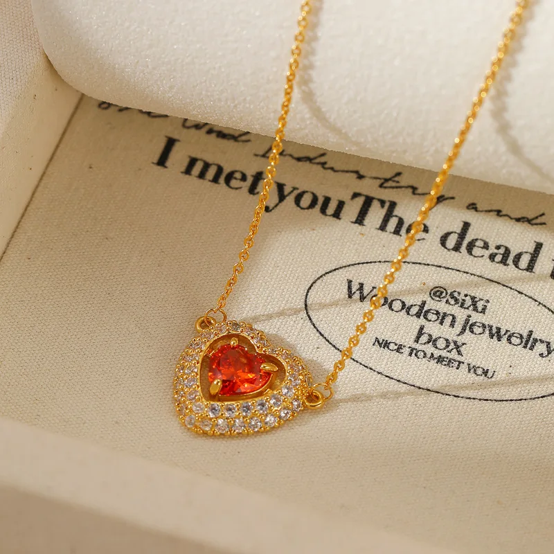 18K Rose Gold red heart necklace oversized moissanite super flash sweet cool style full set pendant burst models
18K Rose Gold red heart necklace oversized moissanite super flash sweet cool style full set pendant burst models