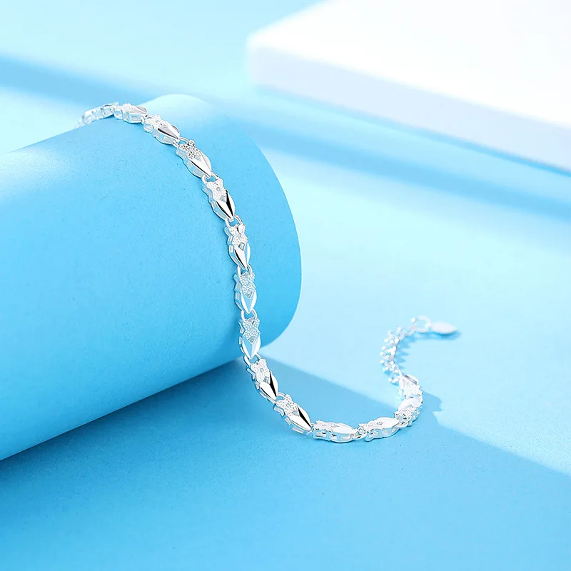 Hot Fine 925 Sterling Silver Heart Clover Bracelets Wedding Party Jewelry Fashion Noble Christmas Gifts
Hot Fine 925 Sterling Silver Heart Clover Bracelets Wedding Party Jewelry Fashion Noble Christmas Gifts