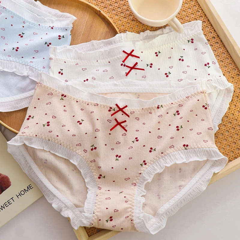 Женские трусики больших размеров со средней талией, хлопковые дышащие винтажные трусы с цветочными оборками, высокоэластичные антибактериальные трусы
Женские трусики больших размеров со средней талией, хлопковые дышащие винтажные трусы с цветочными оборками, высокоэластичные антибактериальные трусы