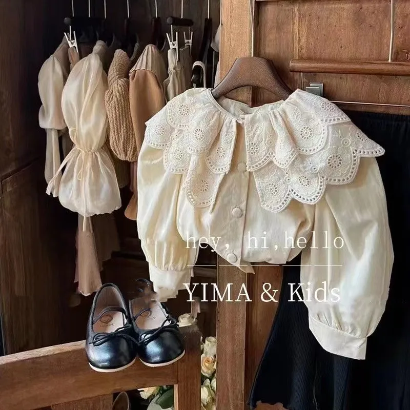 Spring and Autumn New Girls' Retro Clothing Lace Shirt Children's Fashion Solid Color Long Sleeve Top Baby Shirt Blouse
Spring and Autumn New Girls' Retro Clothing Lace Shirt Children's Fashion Solid Color Long Sleeve Top Baby Shirt Blouse